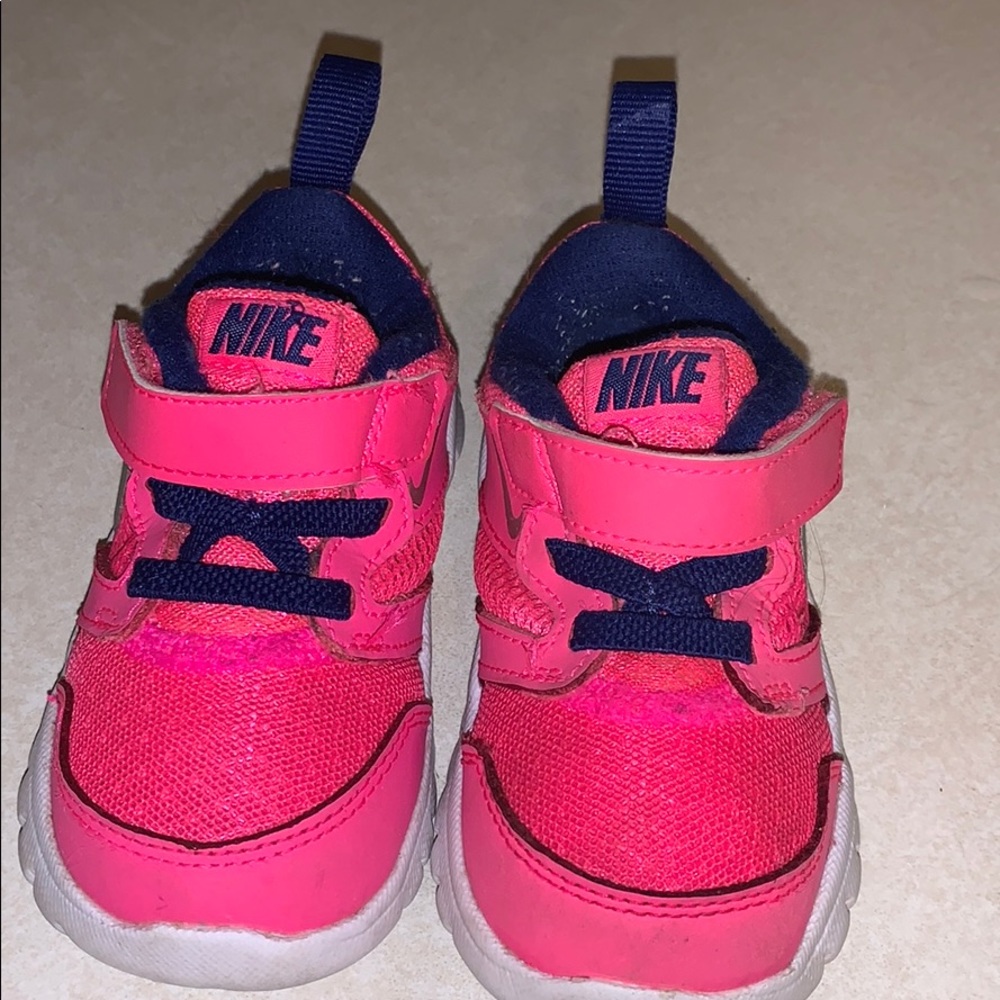 Nike’s tennis shoes